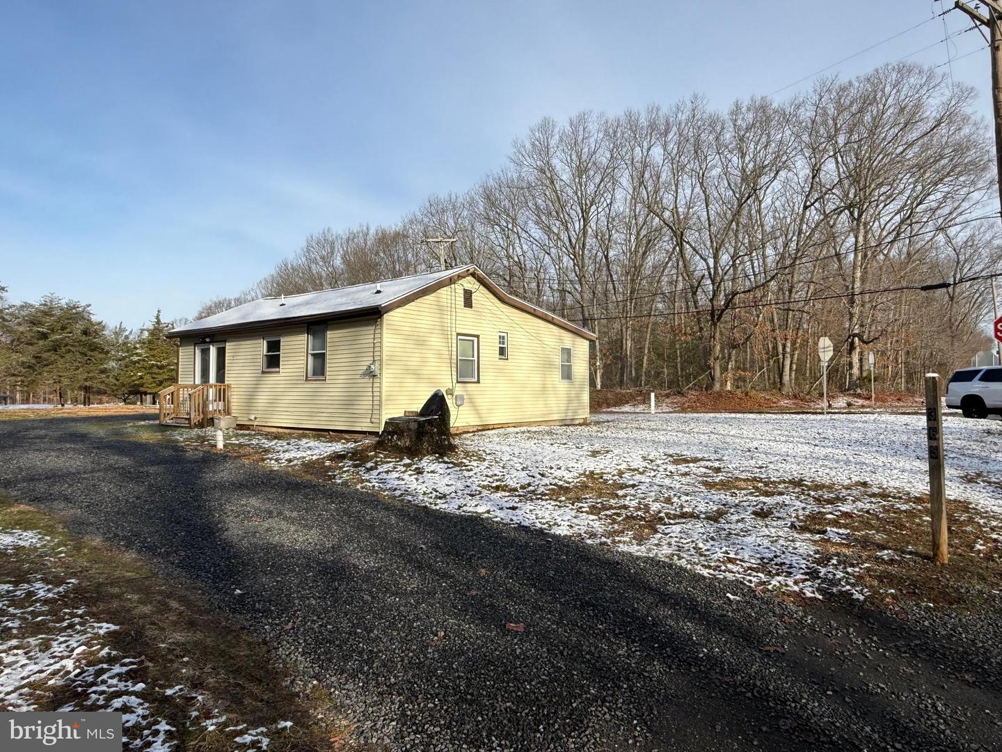 365 Old Deerfield Pike Property Photo 13