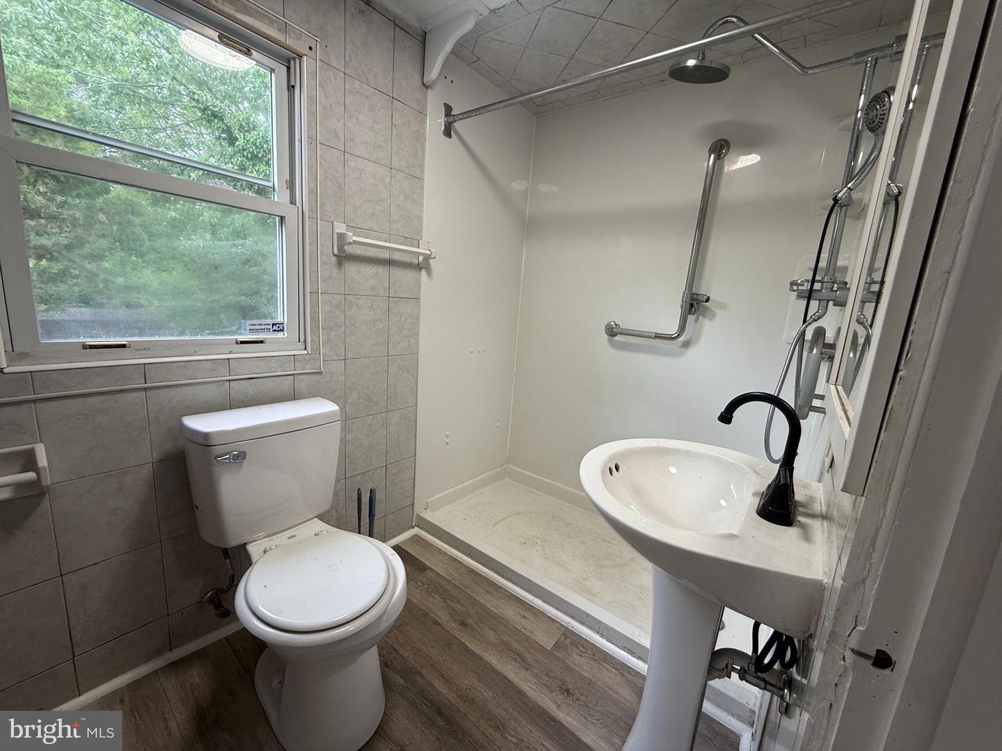42 Fremont Ave Property Photo 6