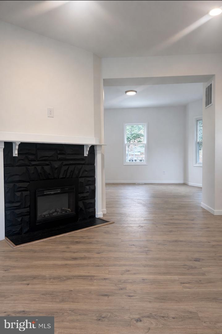 45 Institute Place Property Photo 8
