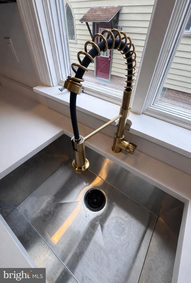 45 Institute Place Property Photo 14