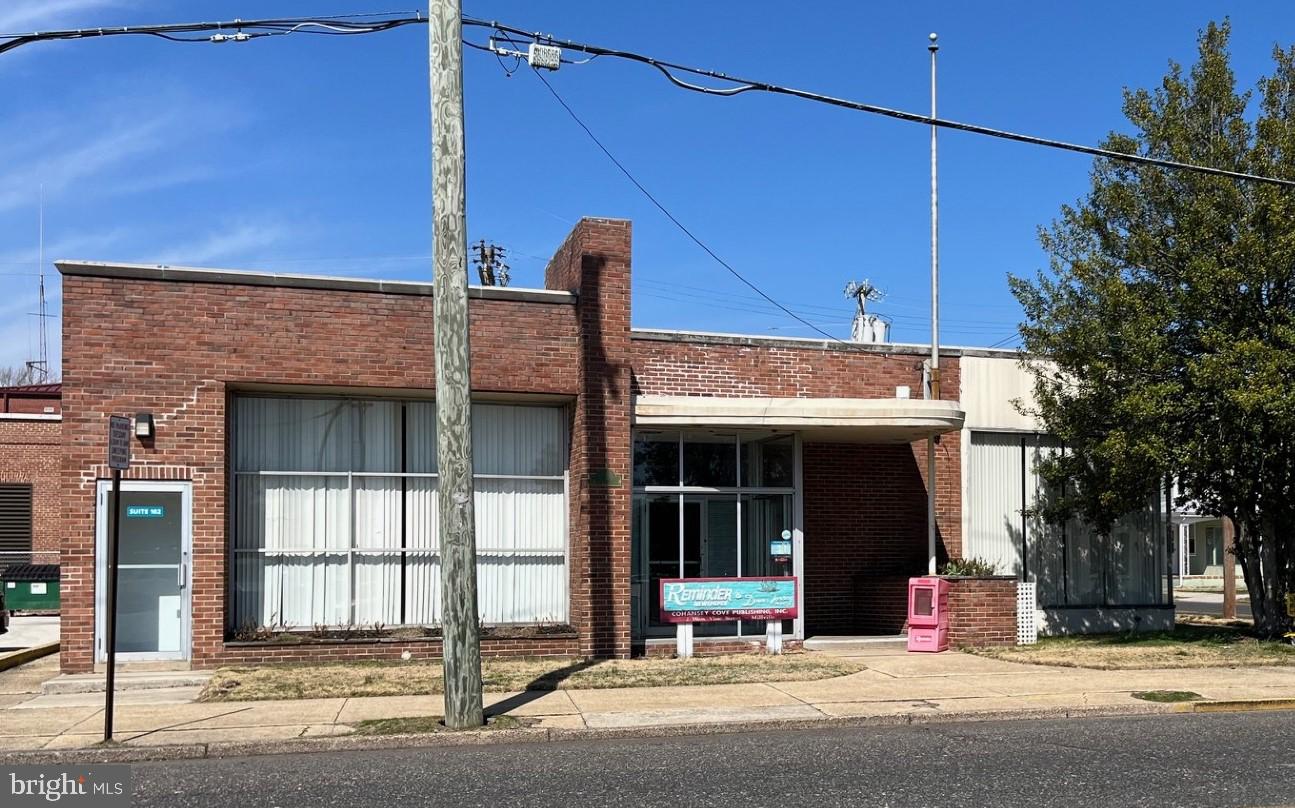 2 West Vine Street W Property Photo 1