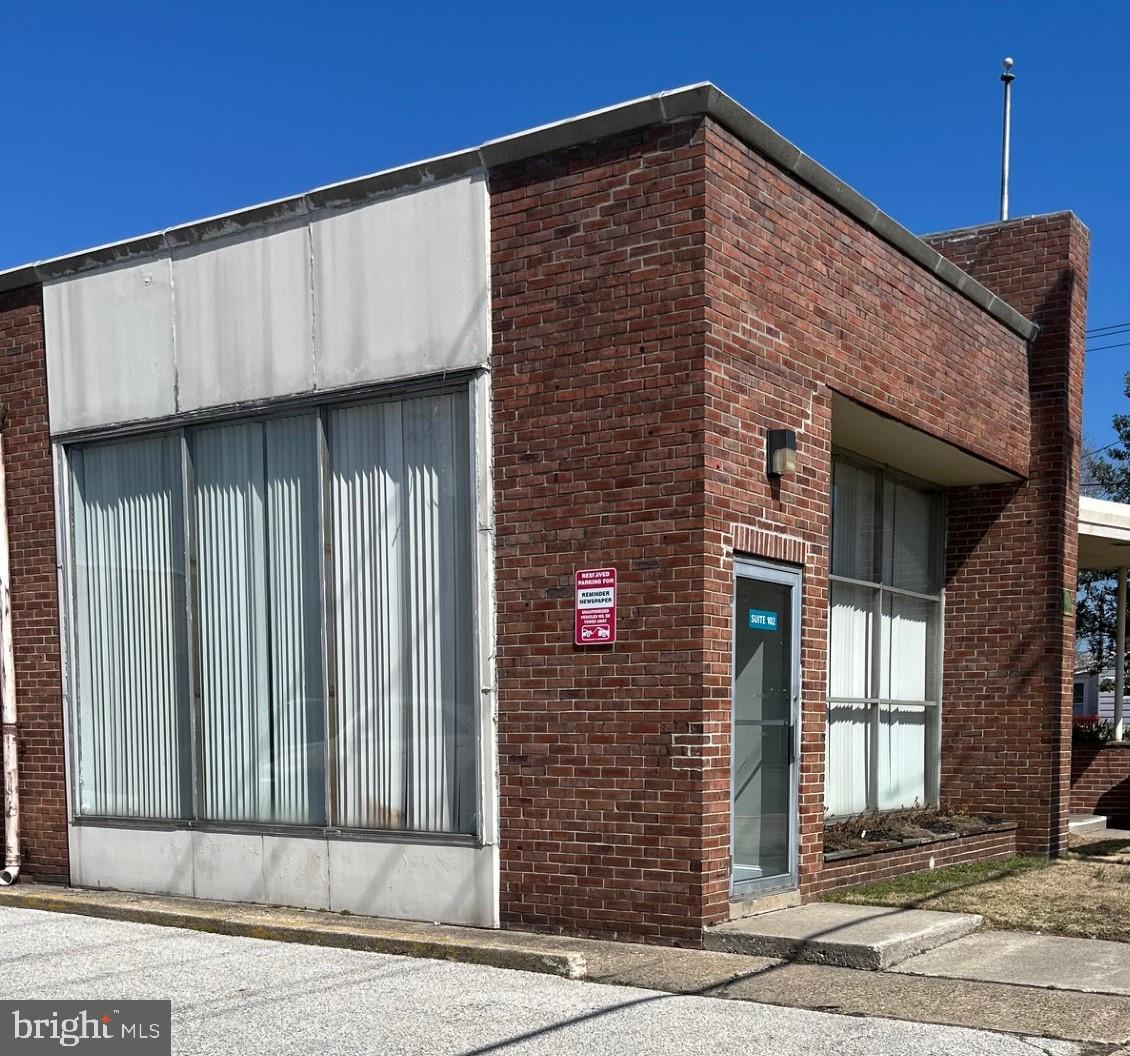 2 West Vine Street W Property Photo 5