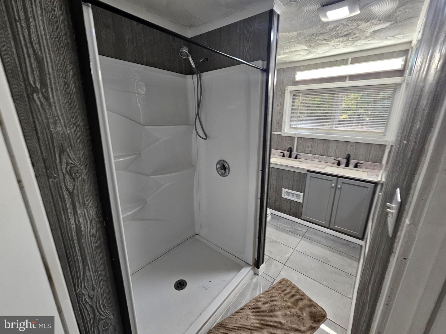 186 Schafer Ave Property Photo 11