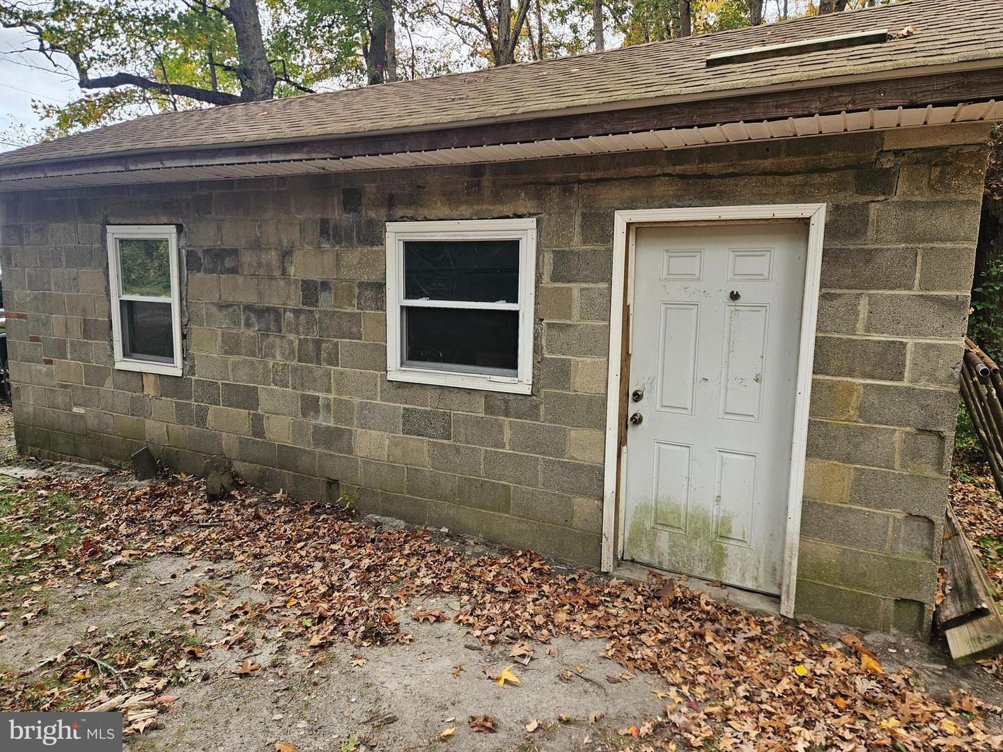 186 Schafer Ave Property Photo 24