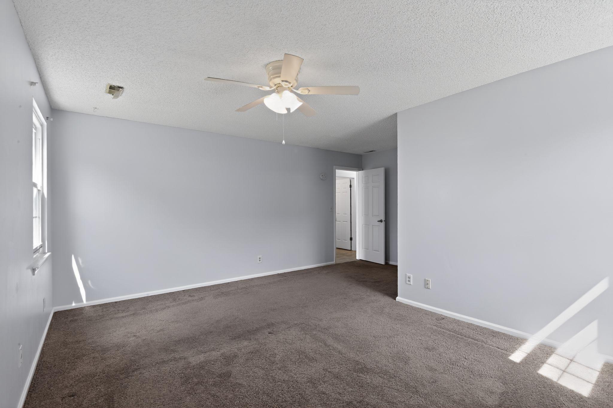 2000 Miller Ave #7 Property Photo 15