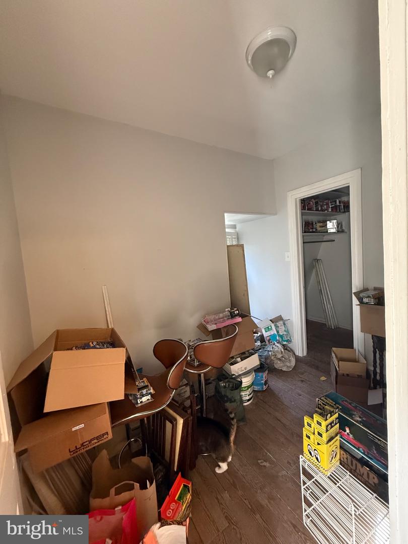 104 East Ave Property Photo 12