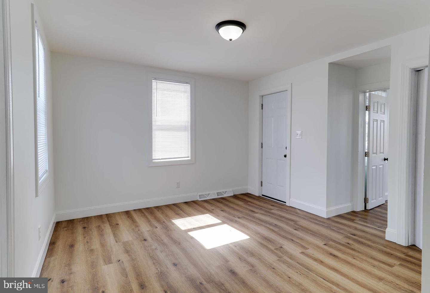 1908 North Ave Property Photo 5