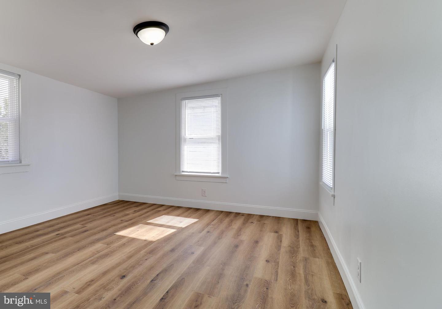1908 North Ave Property Photo 13
