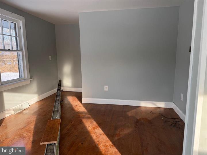 1573 S Delsea Dr Property Photo 7
