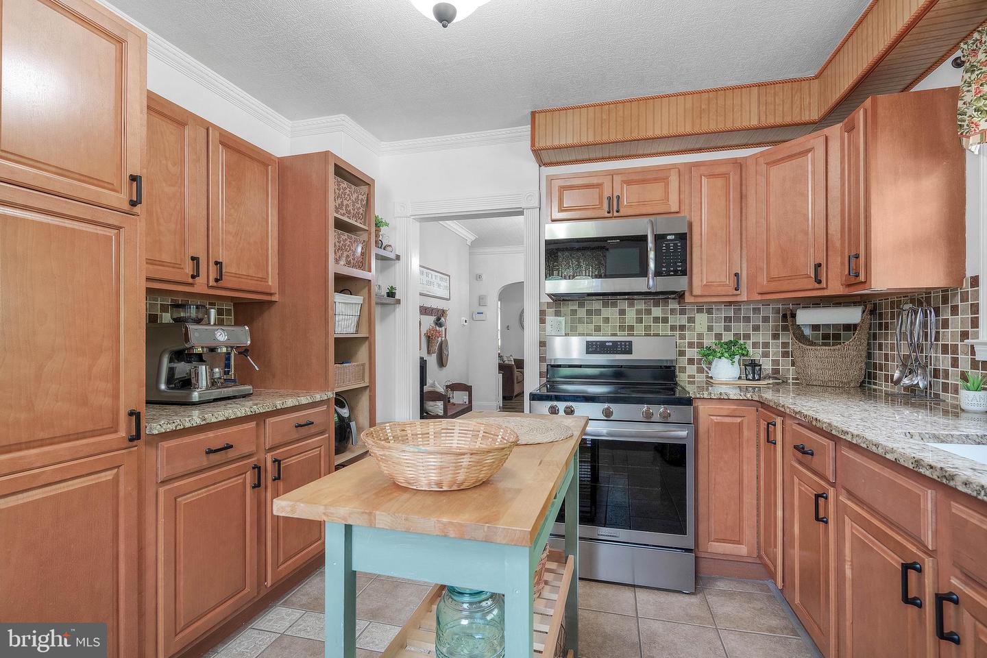 1786 Washington Ave Property Photo 11