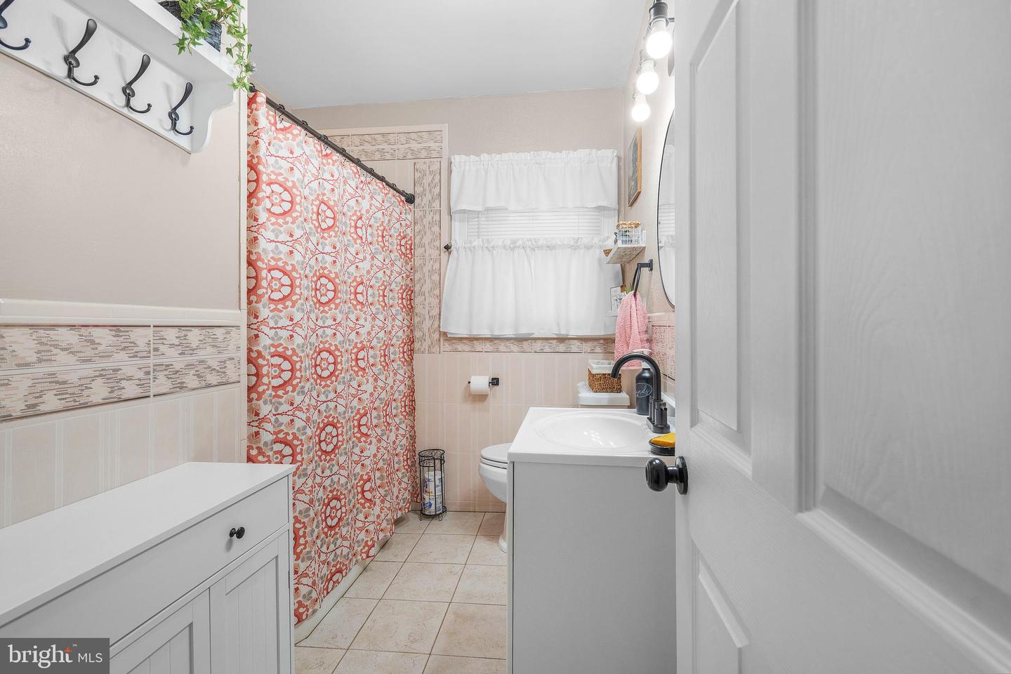 1786 Washington Ave Property Photo 13