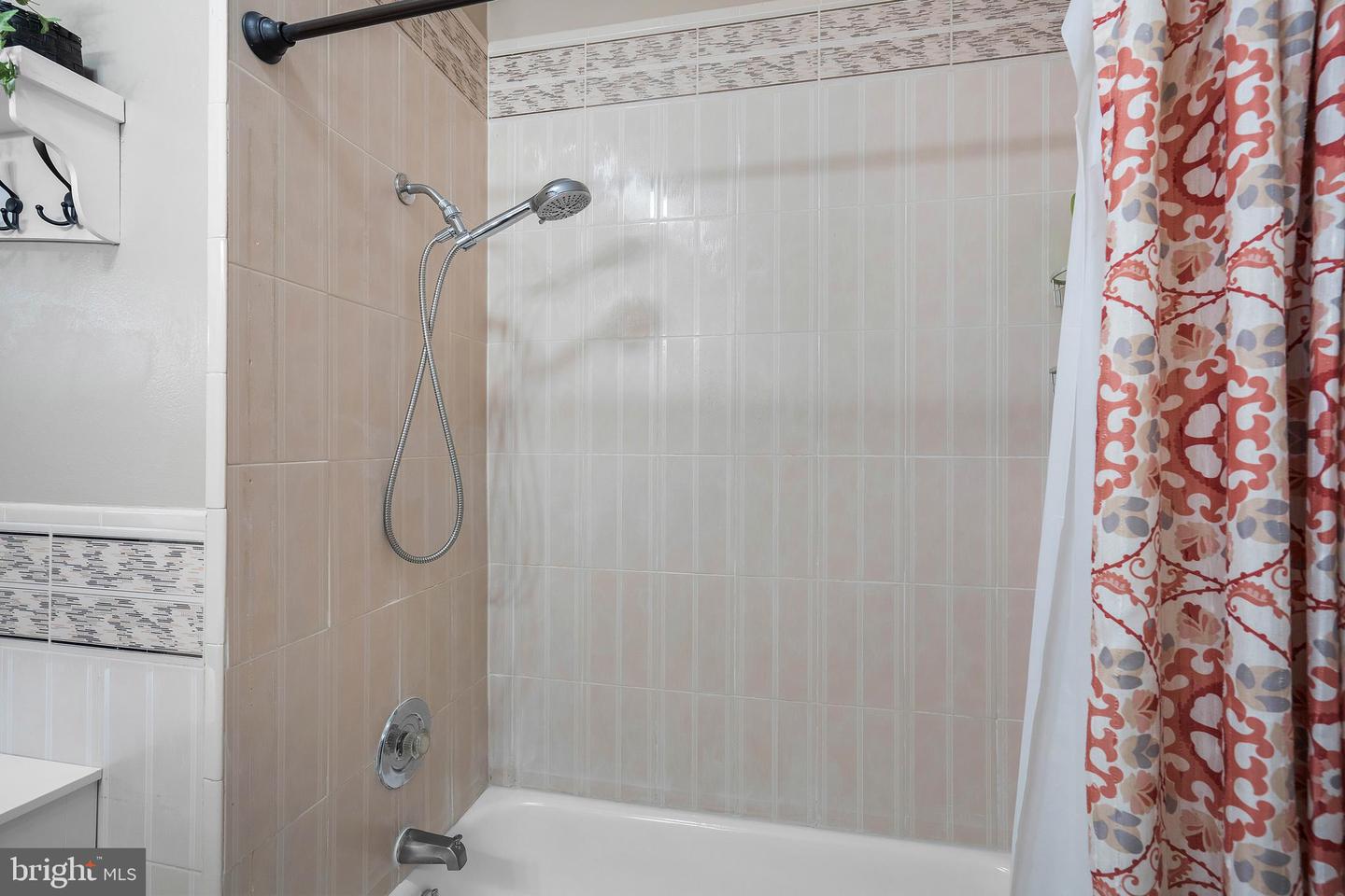 1786 Washington Ave Property Photo 14