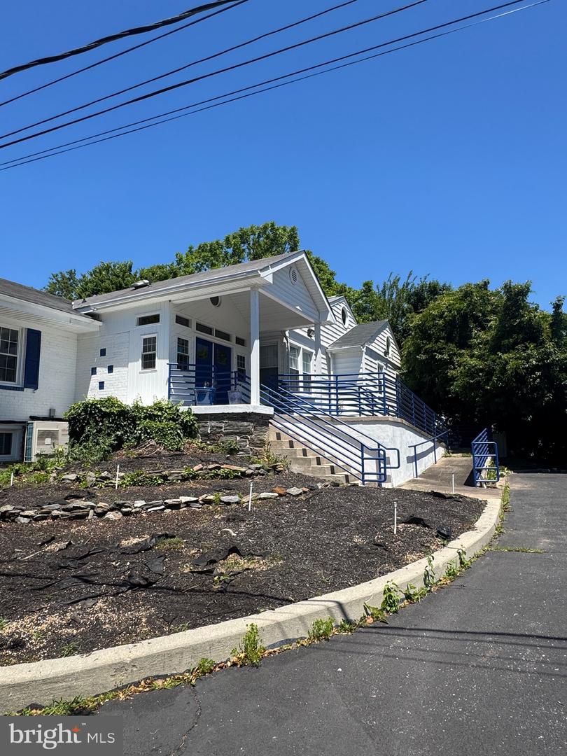 44 S State St Property Photo 3
