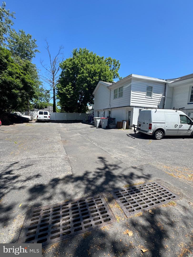 44 S State St Property Photo 5