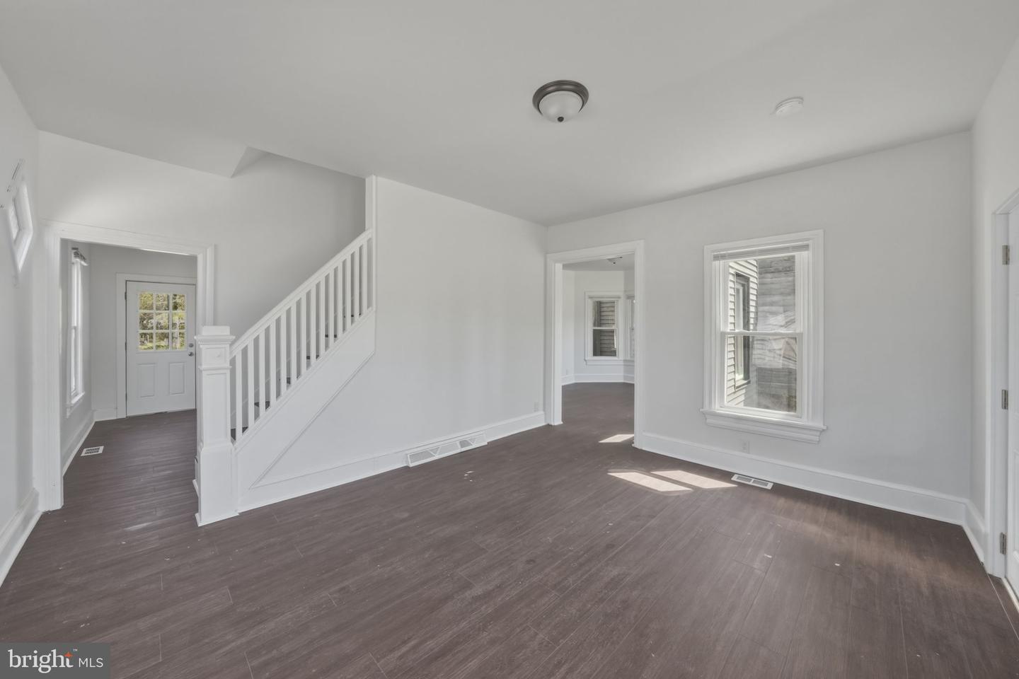 1752 Main St Property Photo 9