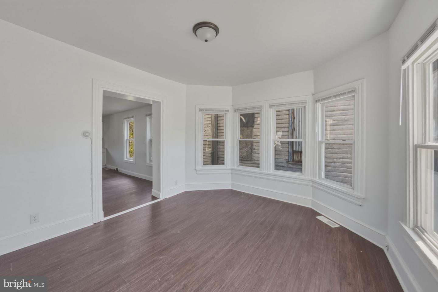 1752 Main St Property Photo 11