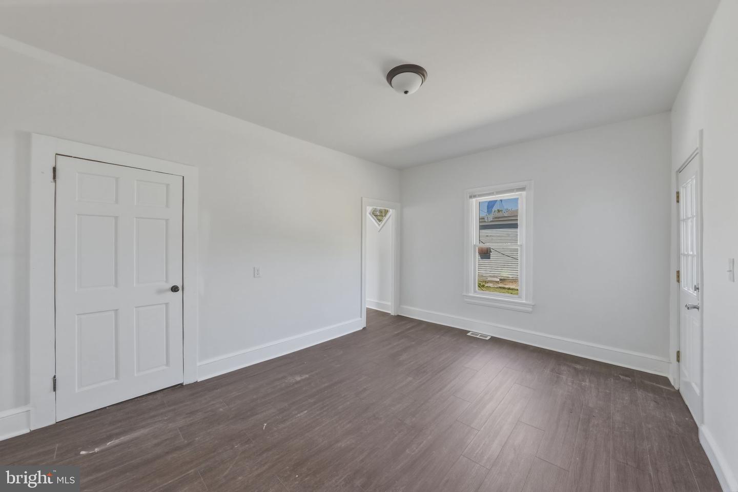 1752 Main St Property Photo 23