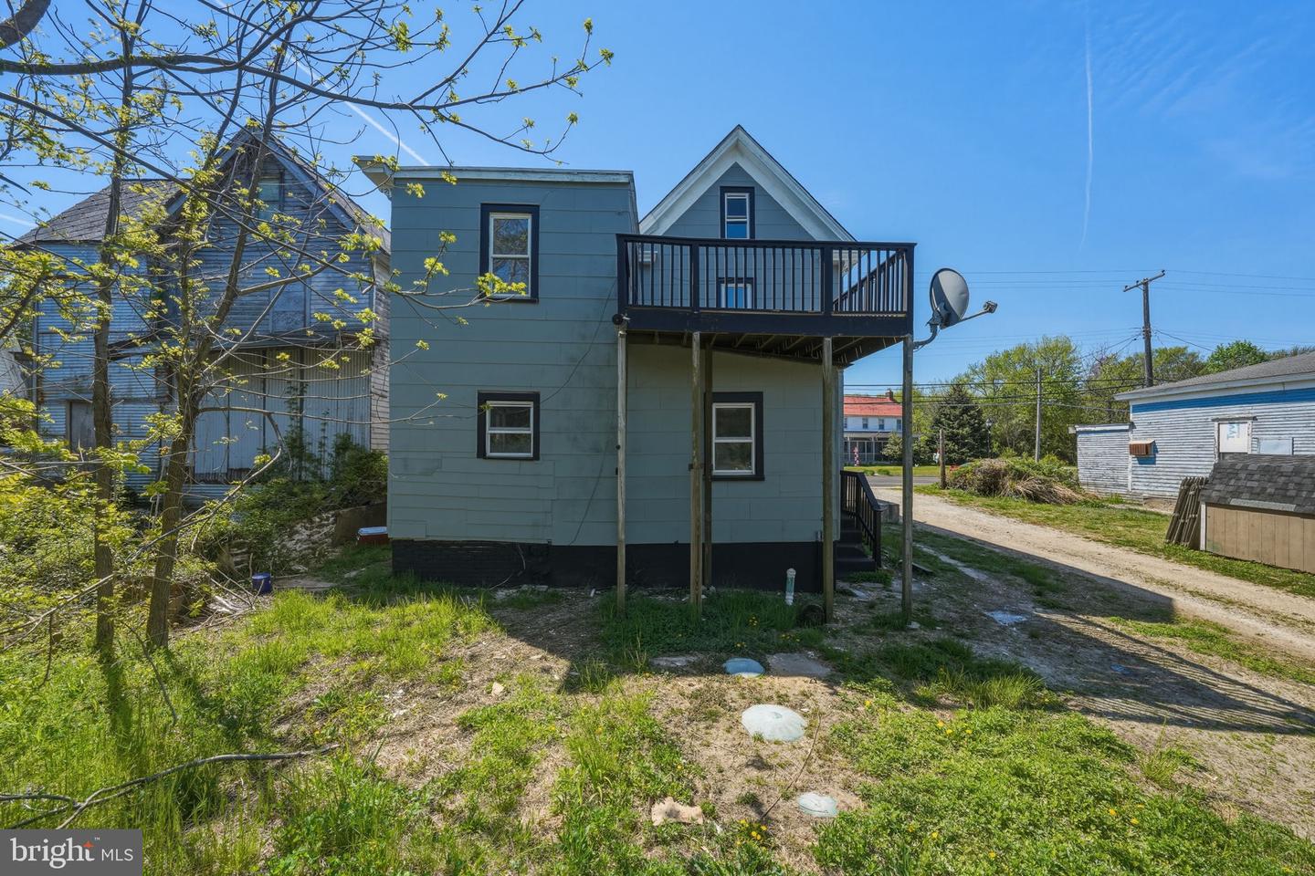 1752 Main St Property Photo 43