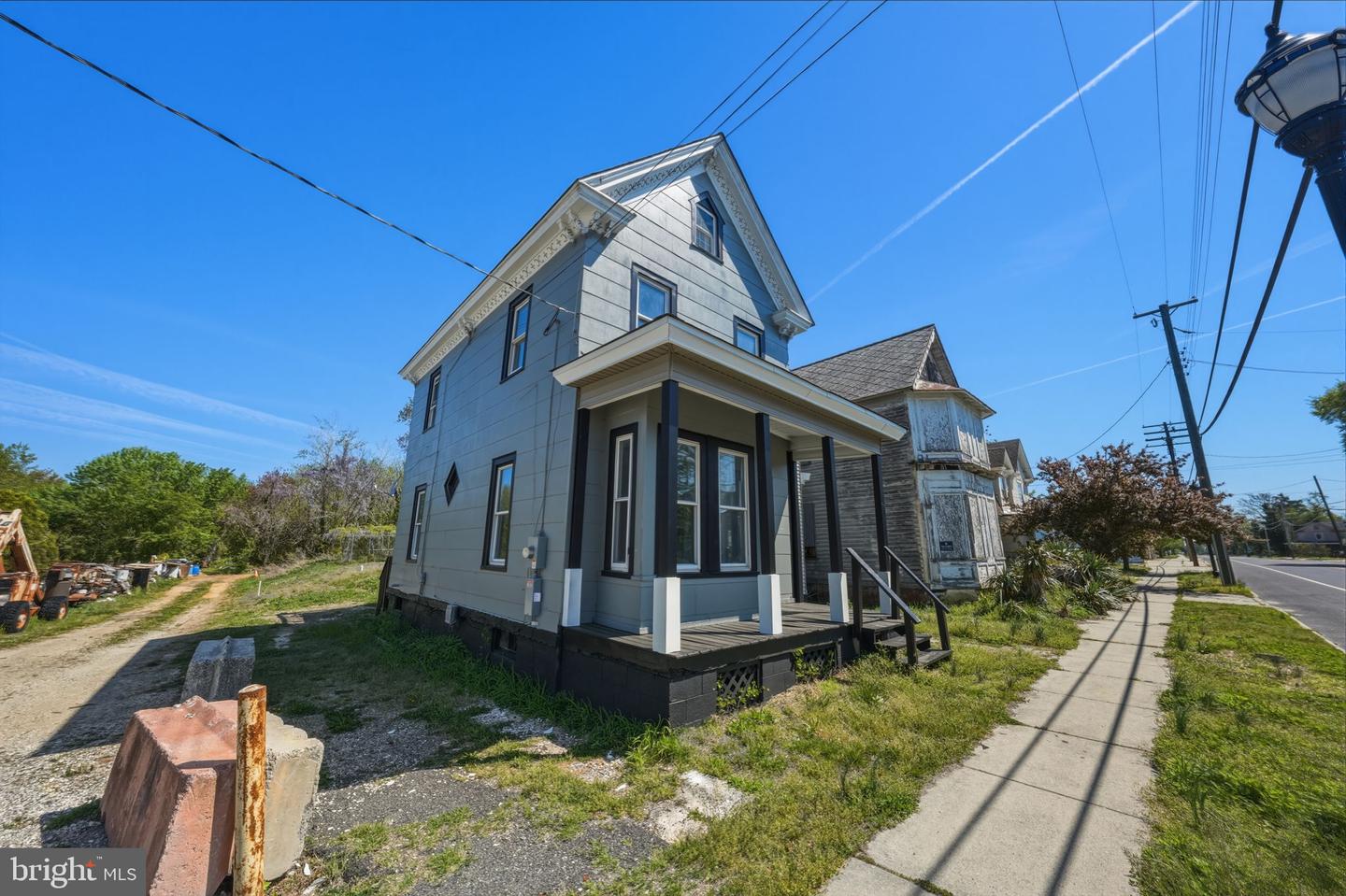1752 Main St Property Photo 47