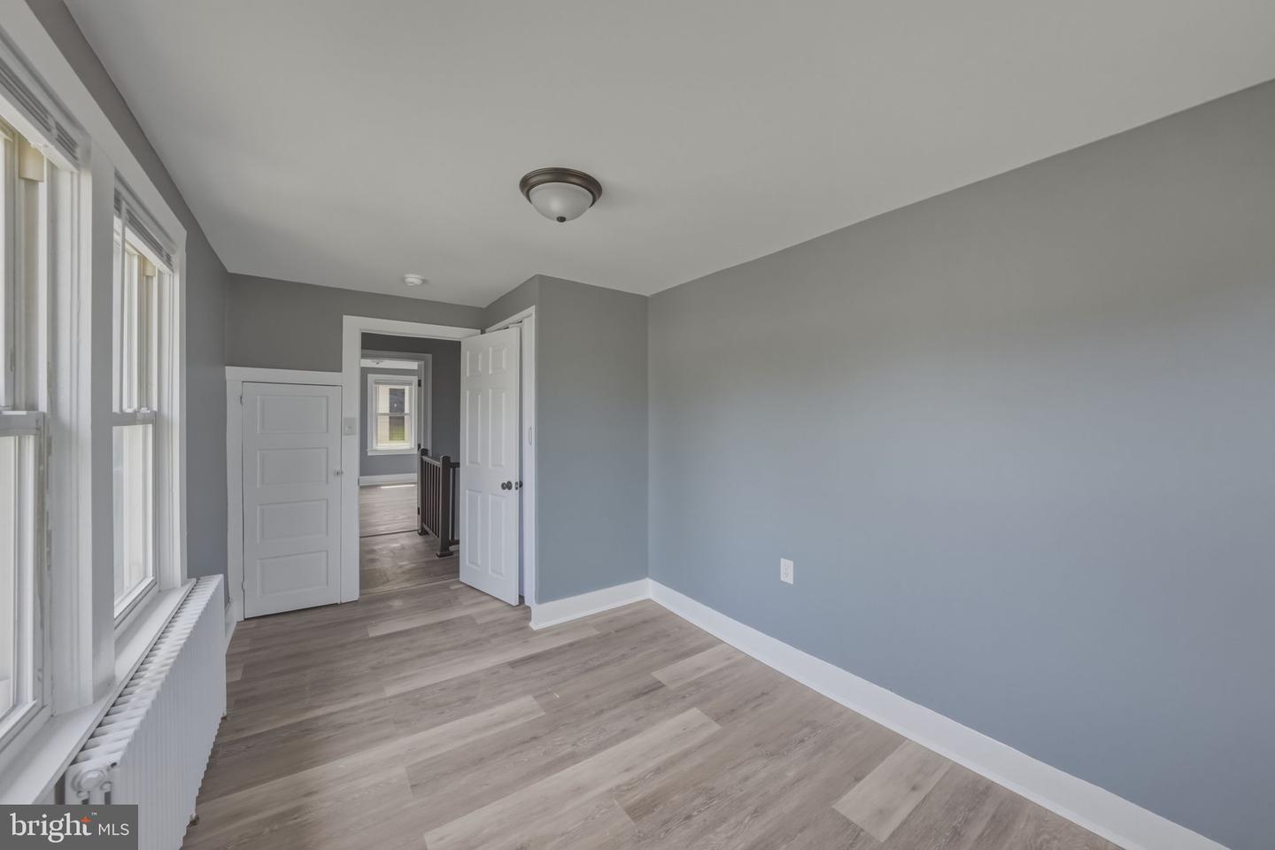 734 S East Ave Property Photo 39