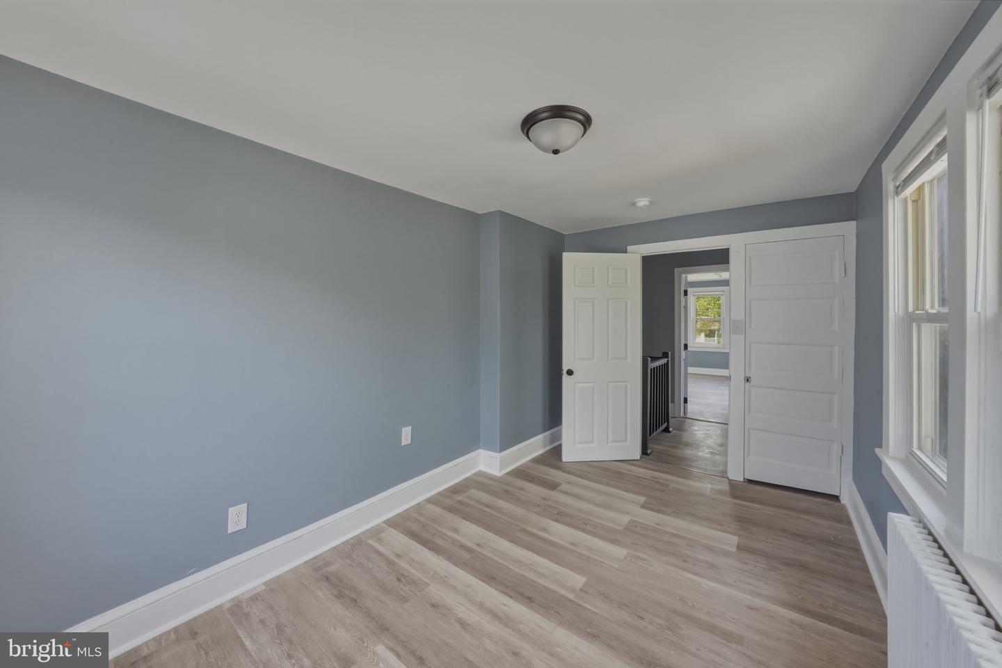 734 S East Ave Property Photo 41