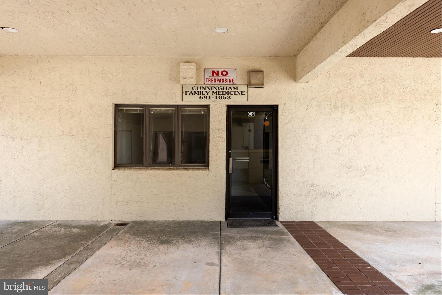 2630 E Chestnut Ave #c6 & C7 Property Photo 4