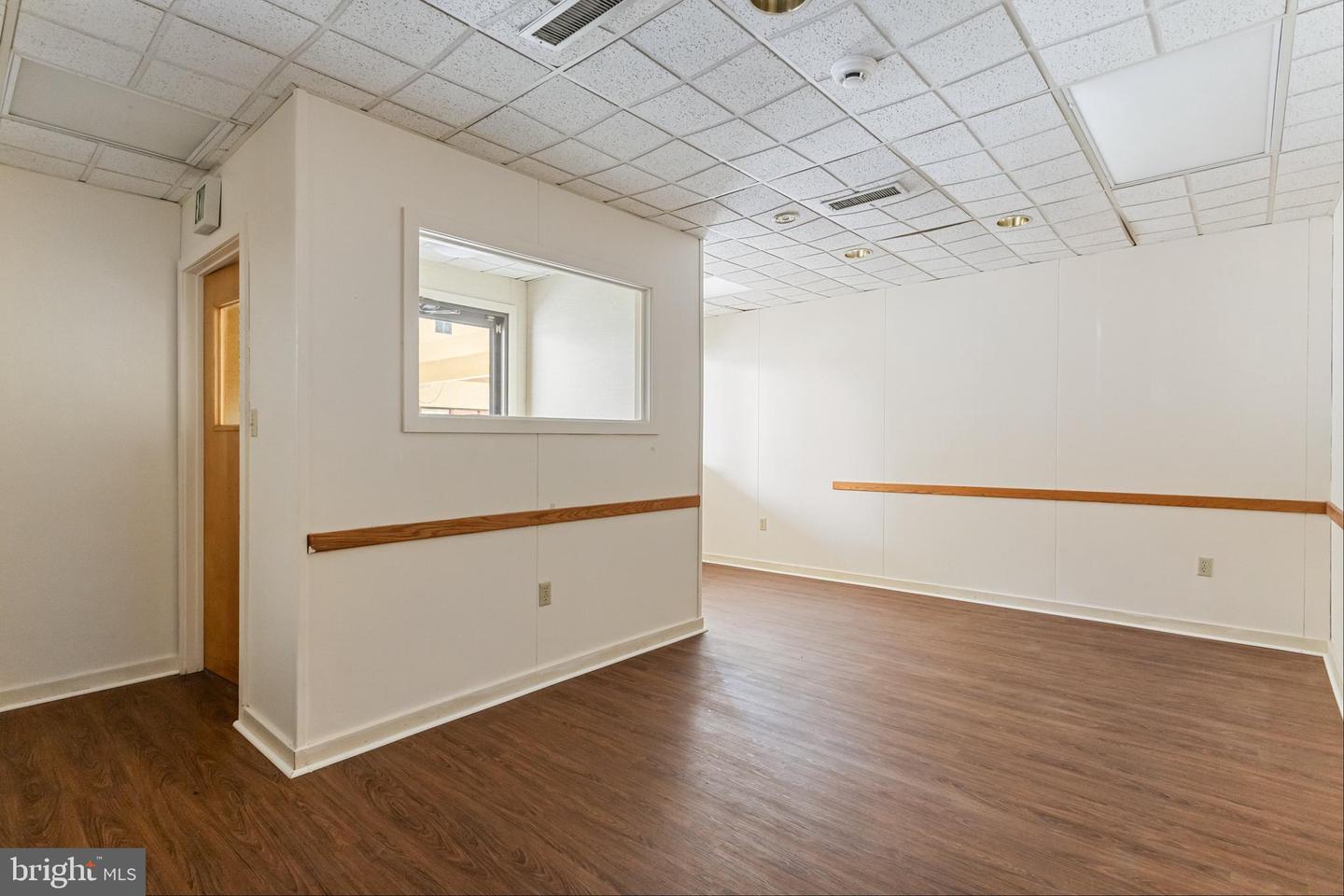 2630 E Chestnut Ave #c6 & C7 Property Photo 5