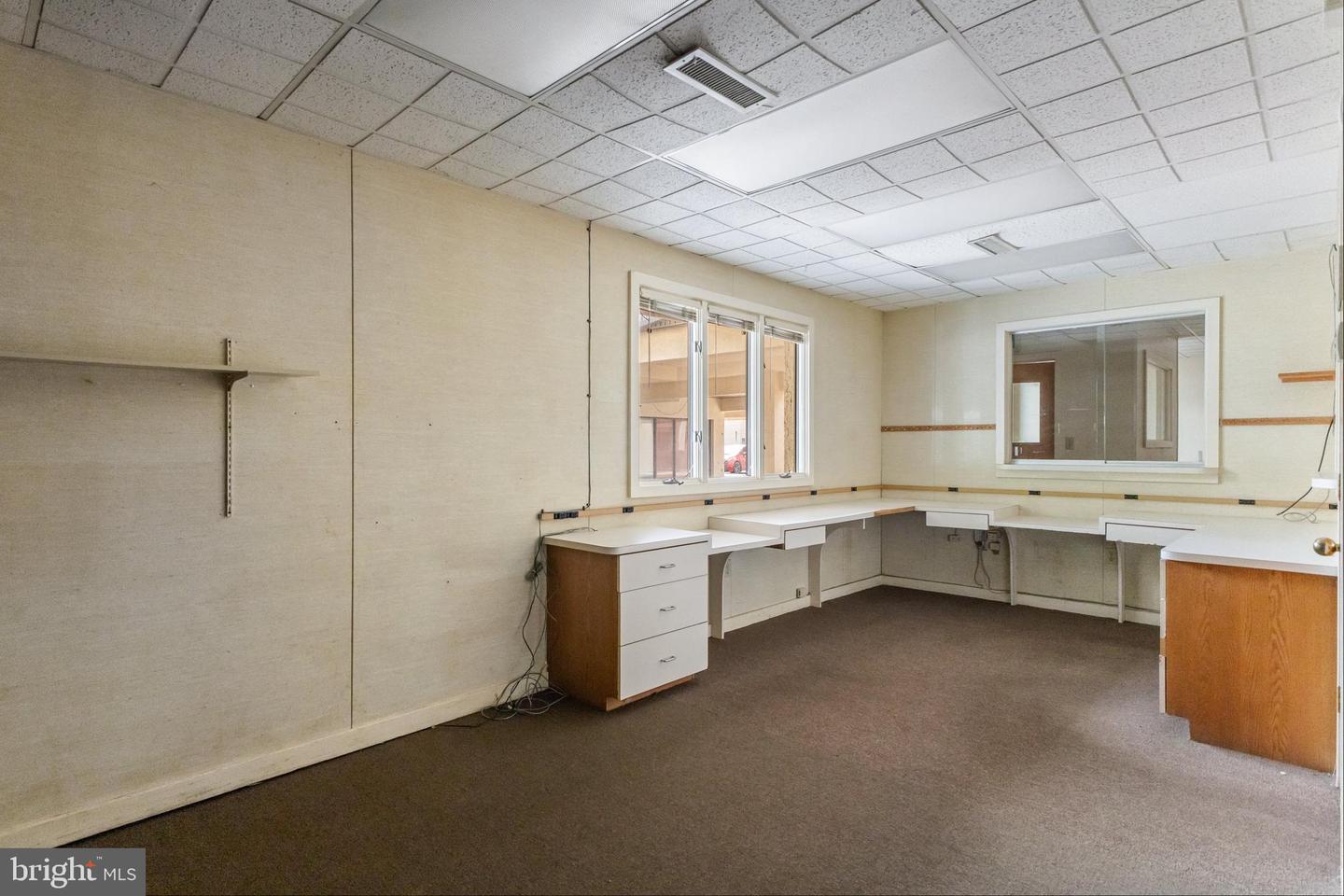 2630 E Chestnut Ave #c6 & C7 Property Photo 11