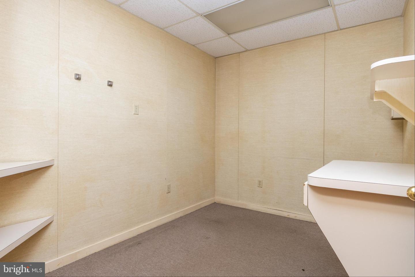 2630 E Chestnut Ave #c6 & C7 Property Photo 18