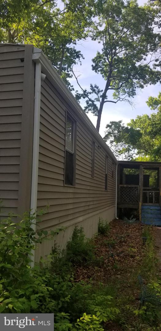 453 DOE PL Property Photo 1