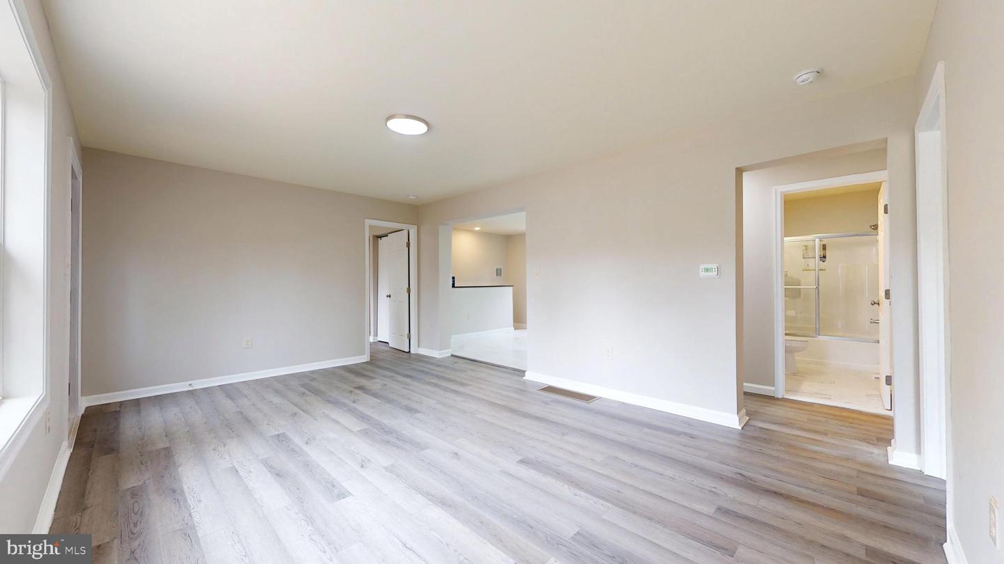 5409 Briarwood Dr Property Photo 8