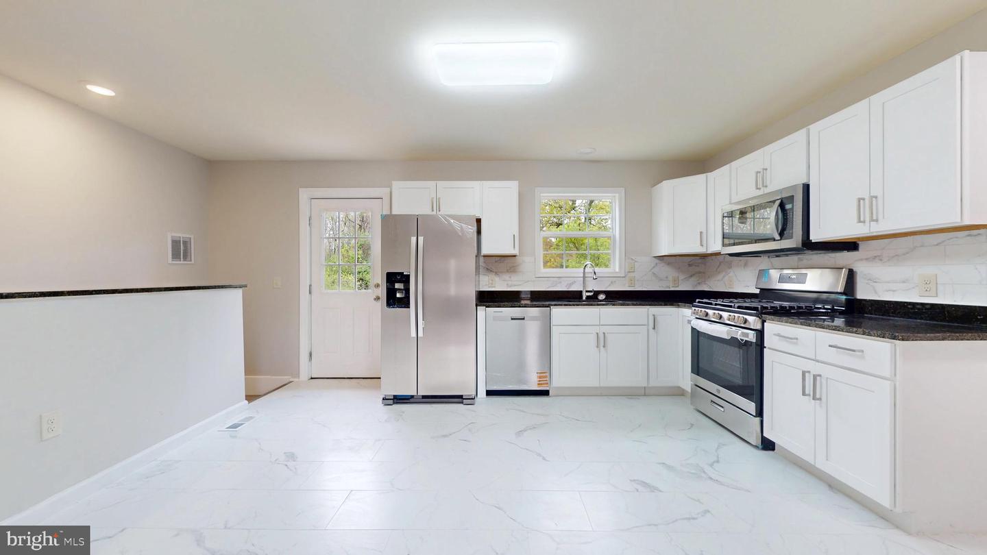 5409 Briarwood Dr Property Photo 10
