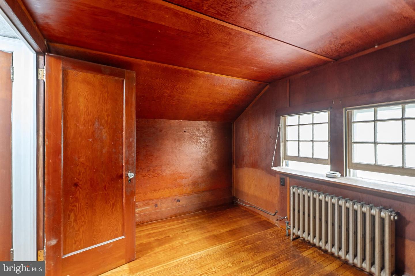 414 Main St Property Photo 17