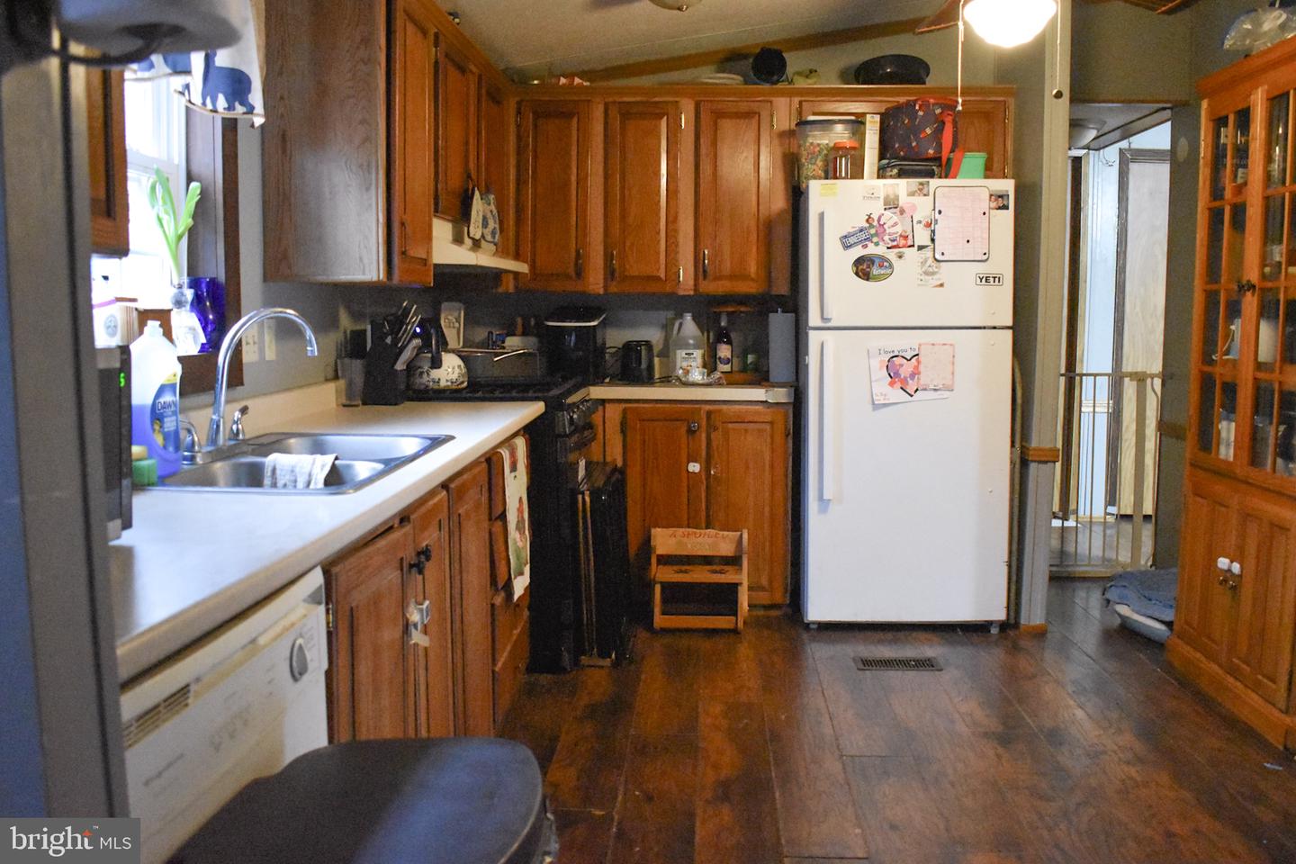235 Main St Property Photo 10