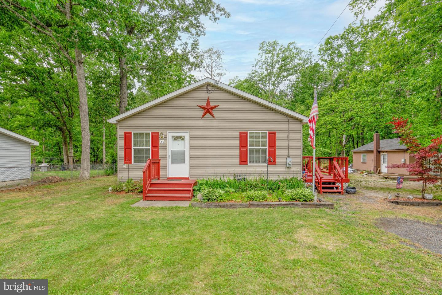 315 BEECH RD Property Photo 1