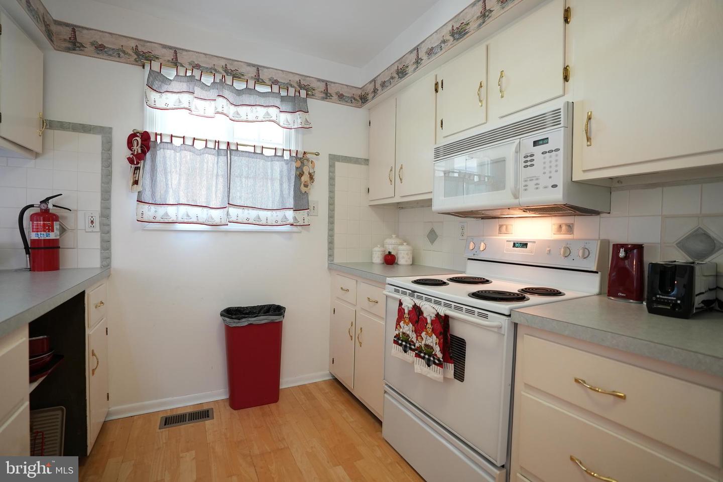 19 Cornell Property Photo 23