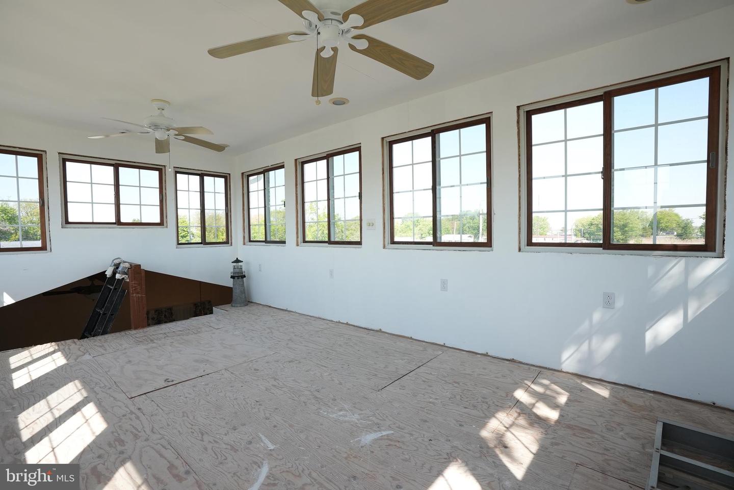 19 Cornell Property Photo 43