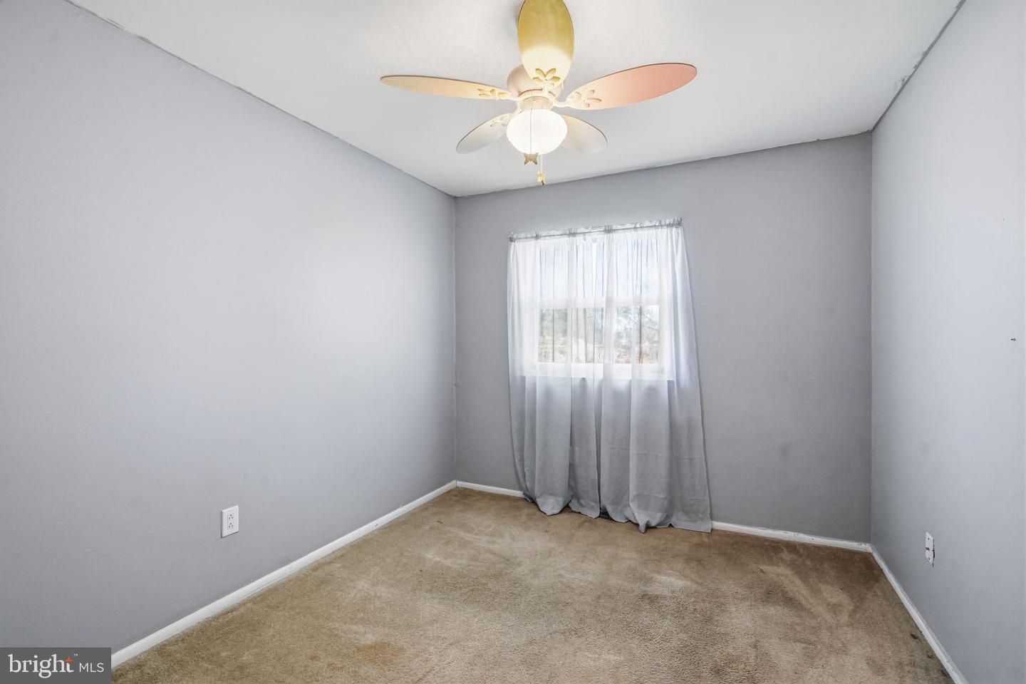 1964 E Oak Rd #h2 Property Photo 22