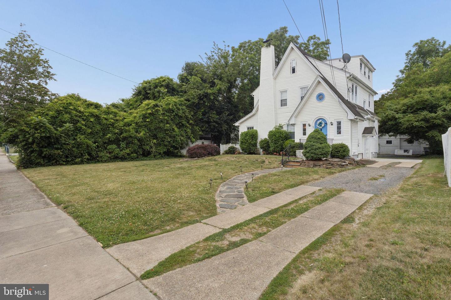 42 S State St Property Photo 2