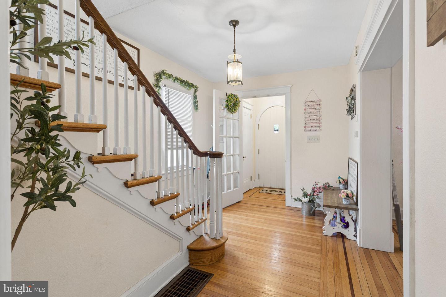 42 S State St Property Photo 10