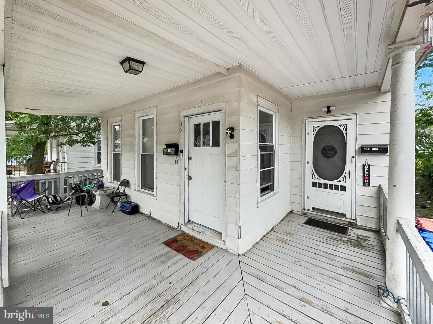 419 E Mulberry St Property Photo 16