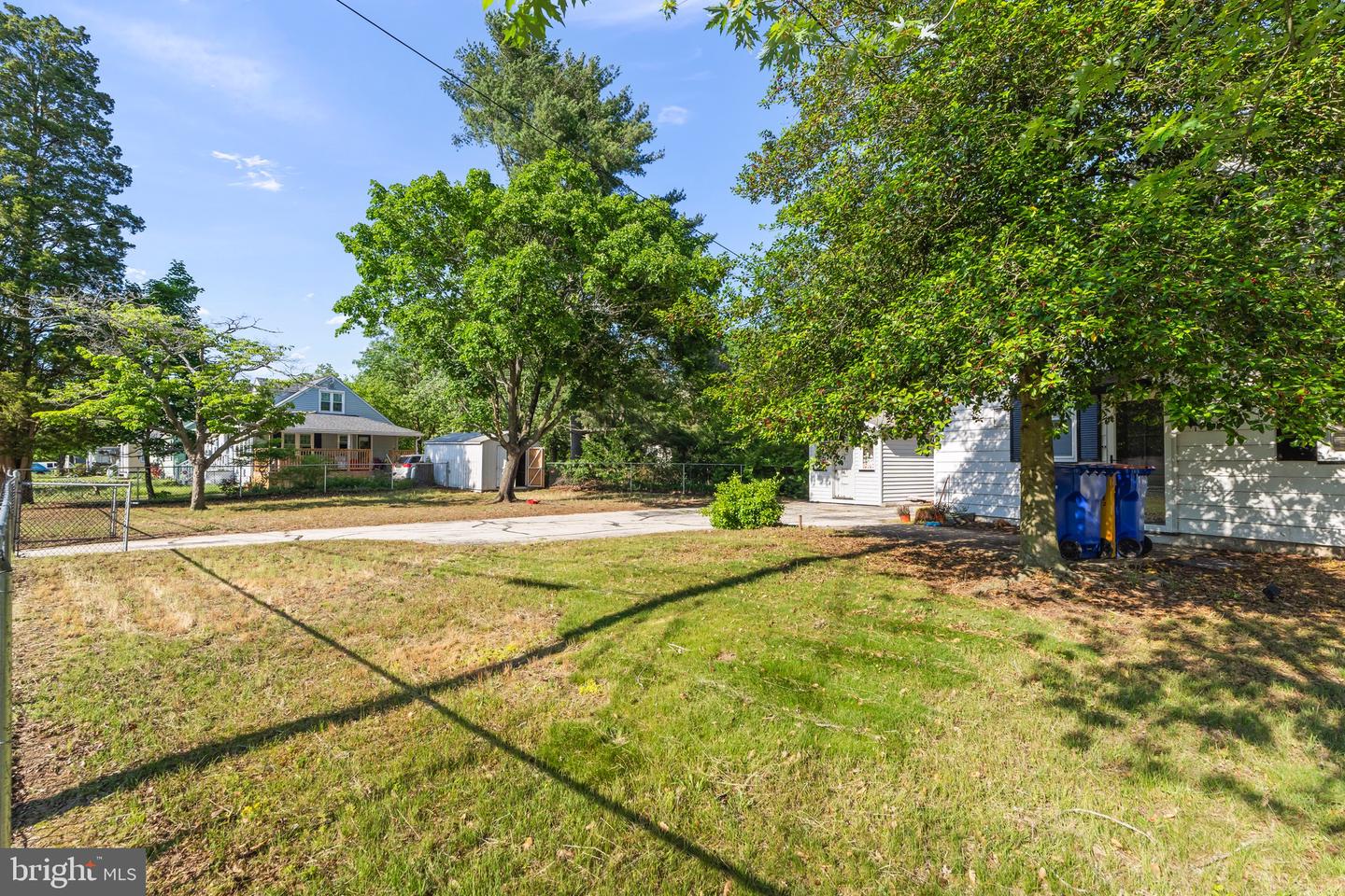 1906 E Main St Property Photo 17