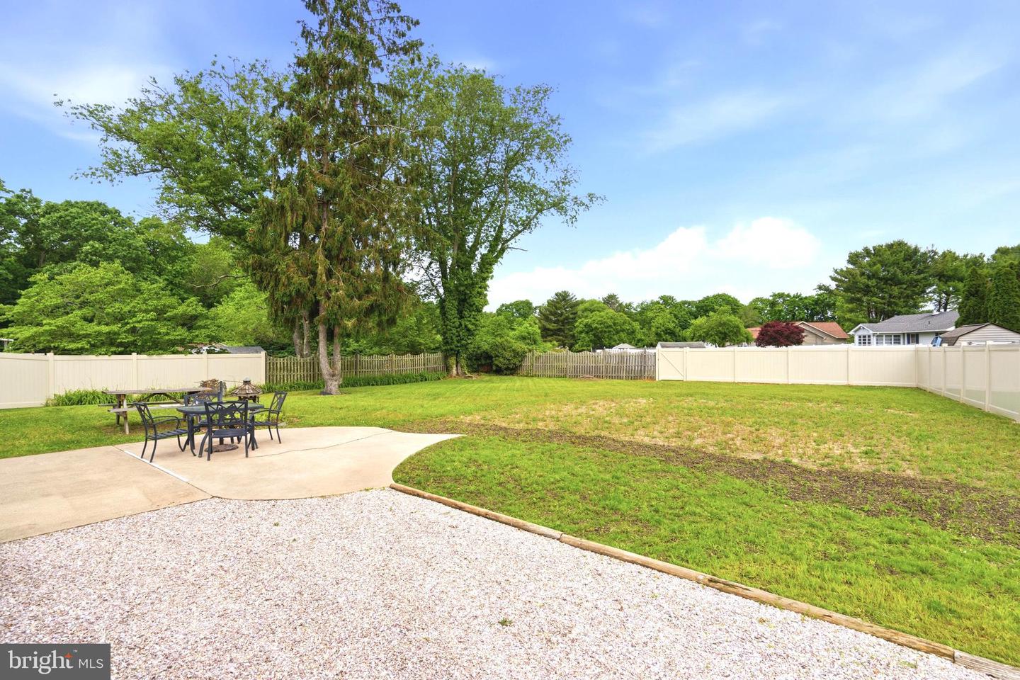 2495 Cavallo Dr Property Photo 28