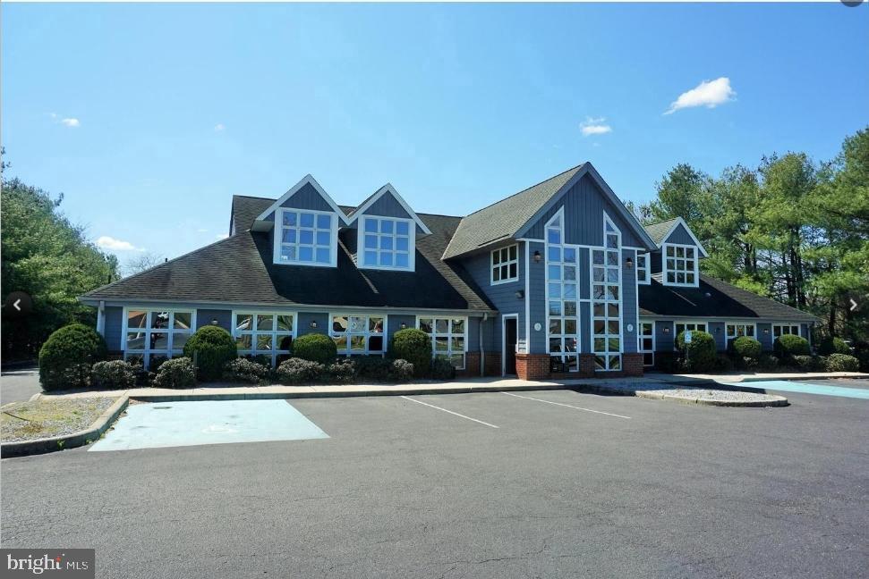 2581 E Chestnut Ave #a10 Property Photo 1