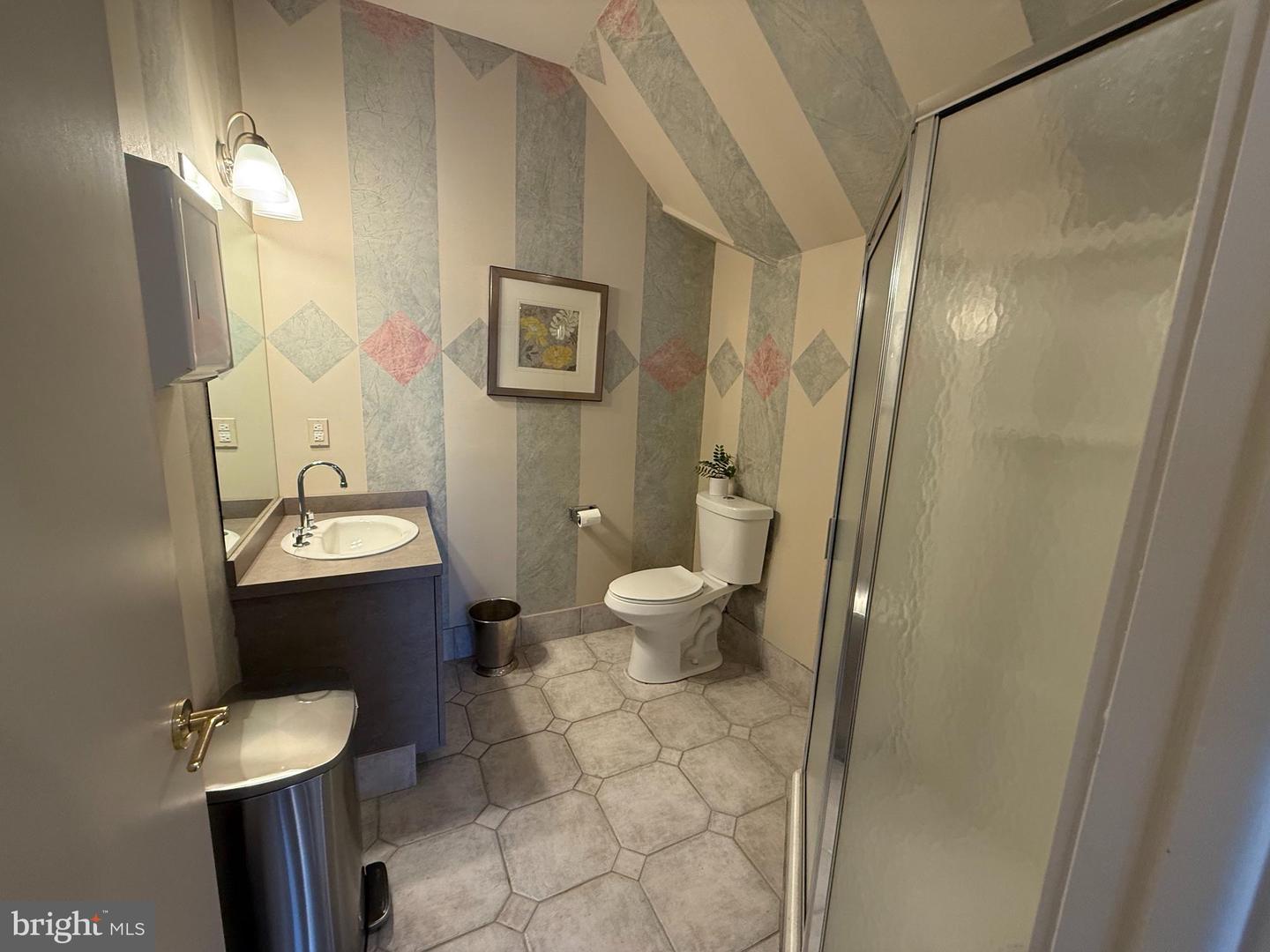 2581 E Chestnut Ave #a10 Property Photo 5