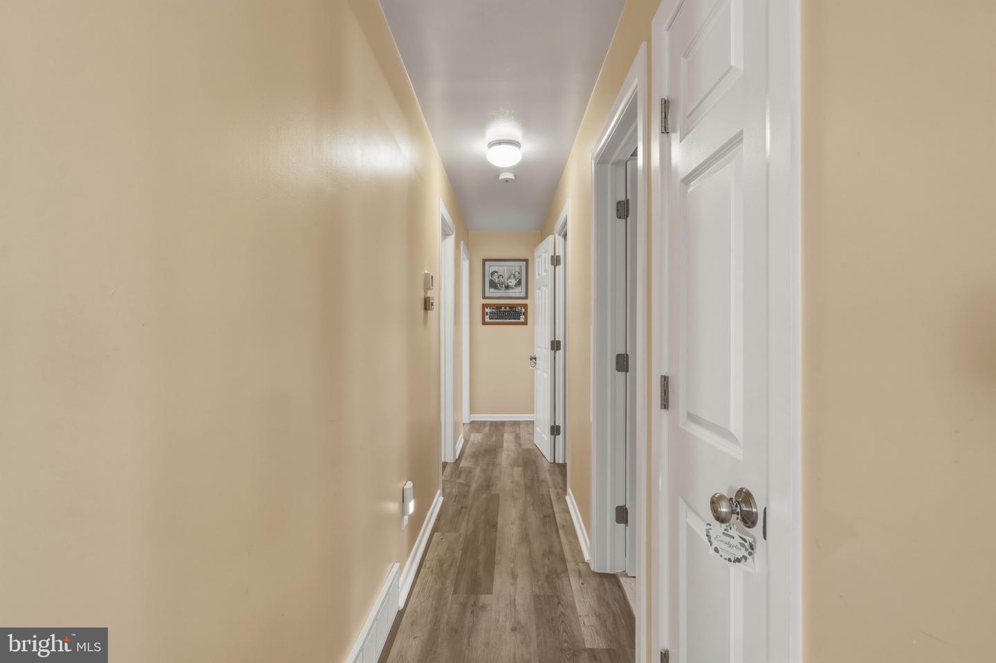 575 Royal Dr Property Photo 18