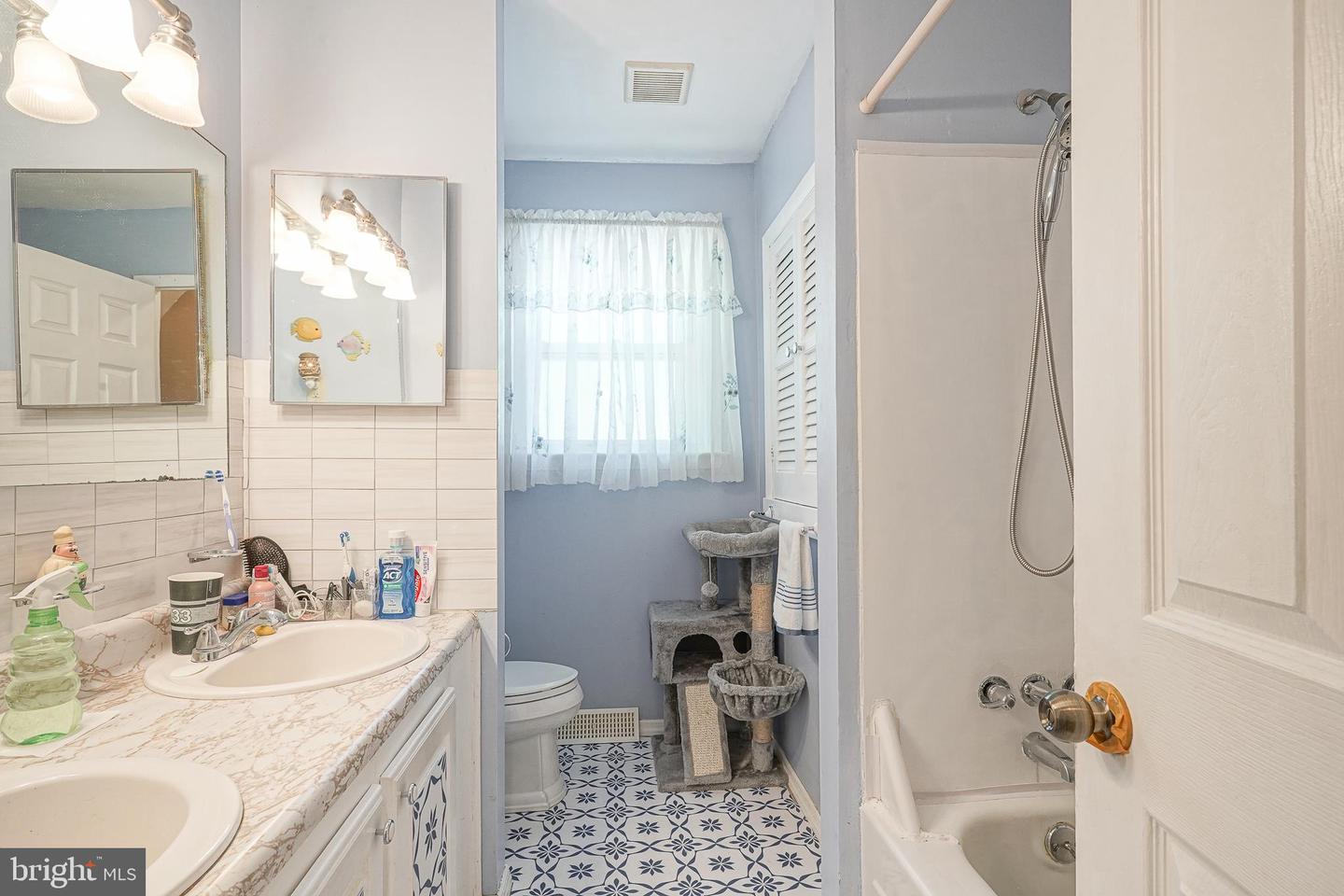 3049 Athens Way Property Photo 5