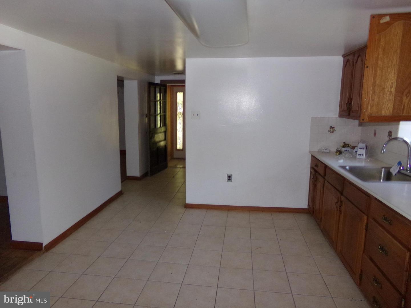 120 Iris Rd Property Photo 11