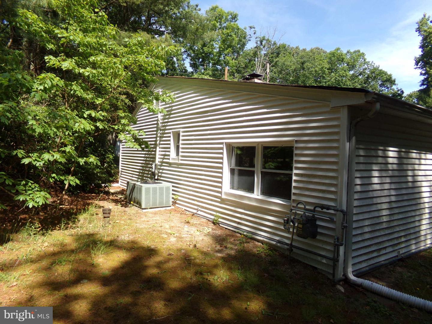 120 Iris Rd Property Photo 14