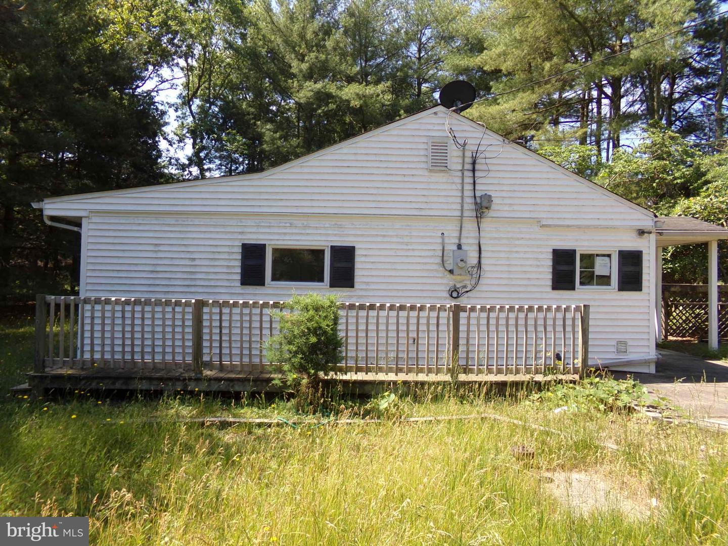 120 Iris Rd Property Photo 15
